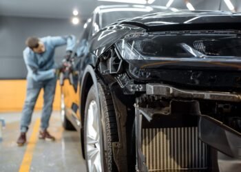 How Collision Repair Shops Fix Damage Around a Wheel Opening