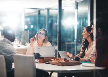 How B2B Influencer Marketing Powers Full-Funnel Content Strategy – TopRank® Marketing
